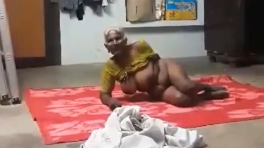 Indian Dadi Sex - Dudh Wali Dadi